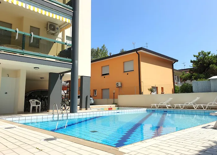 One Bedroom Flat With Balcony Next To The Sea Appartement *